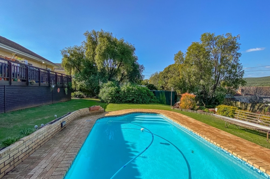 4 Bedroom Property for Sale in Vanes Estate Eastern Cape
